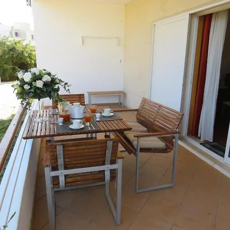 Apartment Apartamento T2 Em Condominio Privado Com Piscina - Santa Luzia