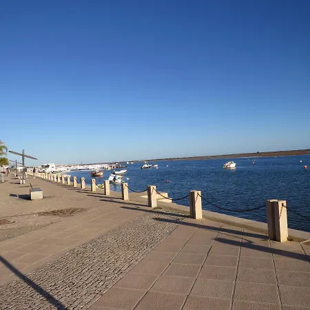 Apartamento T2 Em Condominio Privado Com Piscina - Santa Luzia