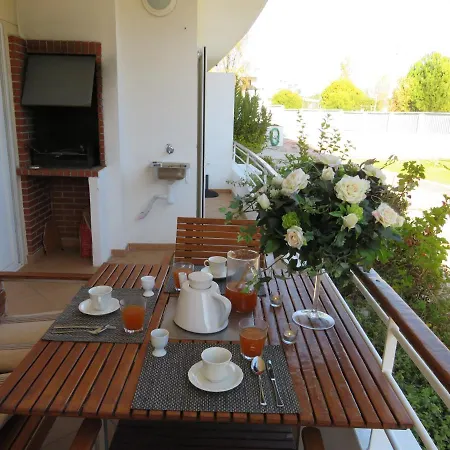 Apartamento T2 Em Condominio Privado Com Piscina - Santa Luzia Apartment *